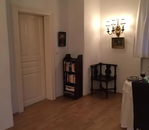 Exquisites Gartenapartment In Eleganter Jugendstilvilla דירה *