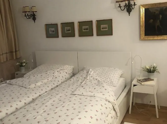 Exquisites Gartenapartment In Eleganter Jugendstilvilla דירה *